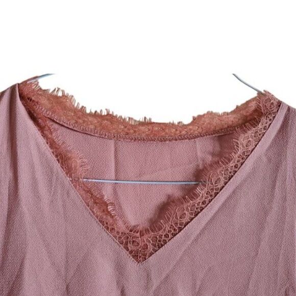 Women's Mesh Apricot top with Frilly Edging on Collar and Cuffs Size XL - Picture 3 of 4